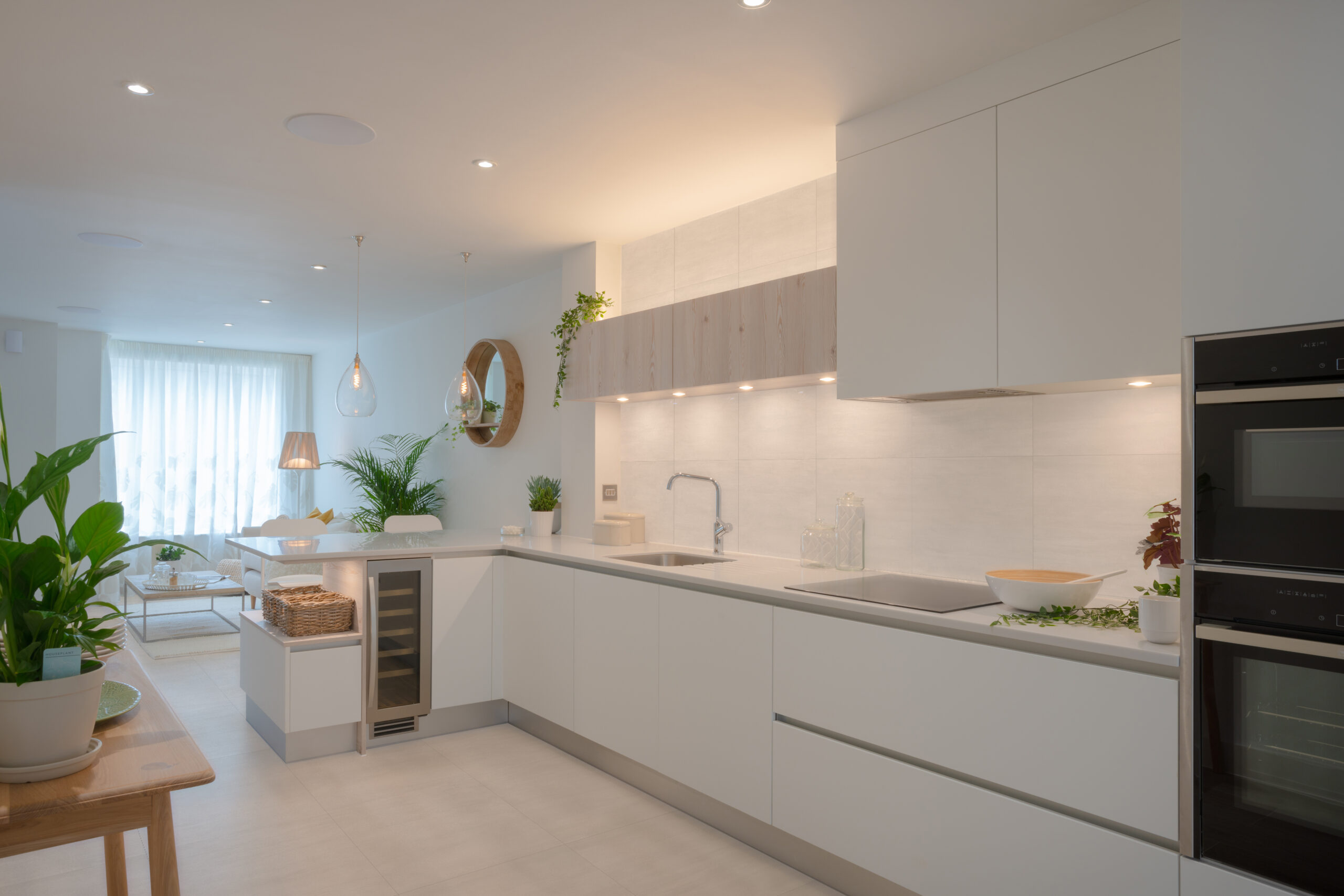 Interior,Of,Home,With,Light,Colours